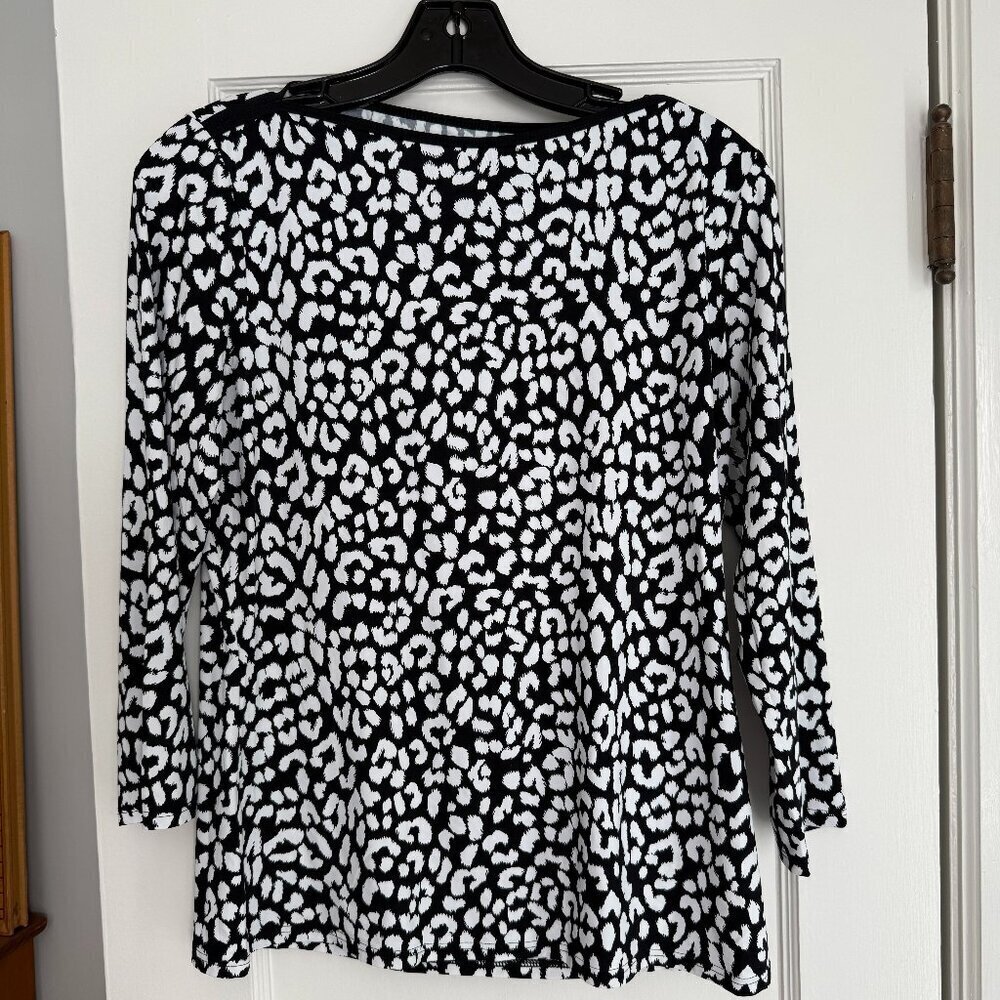 Women’s Long Sleeve Rash Guard Swim Tee | UPF 50 | Size Small 6-8